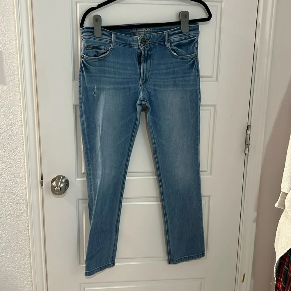 DL1961 Skinny Jeans size 30